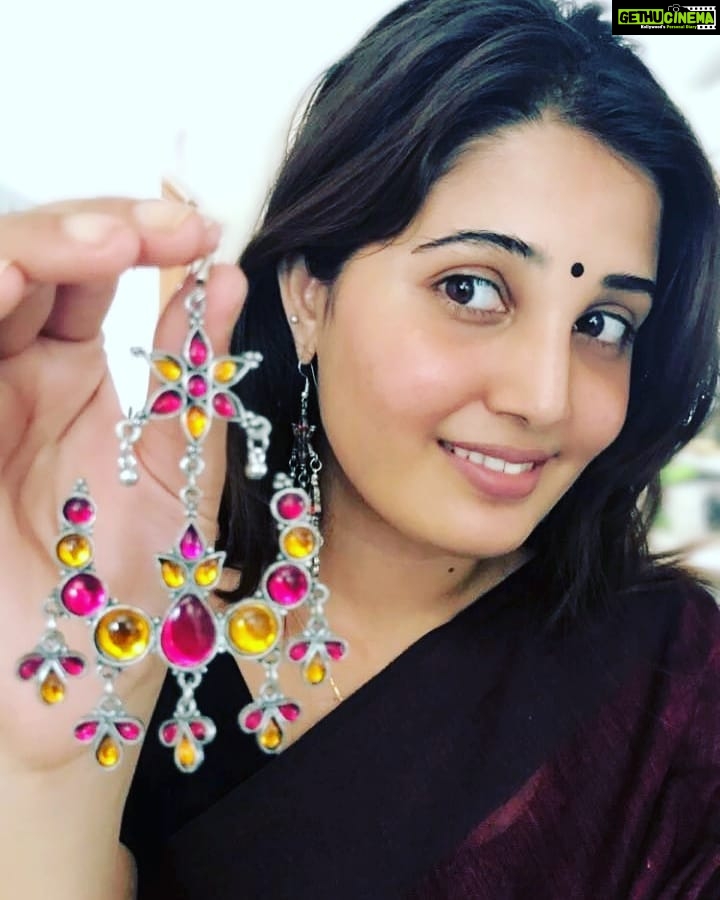 Sandra Amy Instagram - Earring @ishistudio123 😍😍😍😍