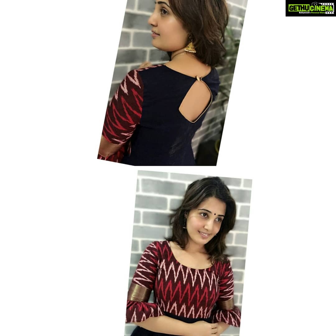 Sandra Amy Instagram - Beautifully customized cotton dress @ruffle_trends i mst say evry gal shd try dresses frm hre, i gv her only a random measurments, i gt a perfect fit dress in a stylish pattern wt this cute matching earrings πππππ..really loved it... Grab urs ππππnd share ur happiness wt @ruffle_trends
