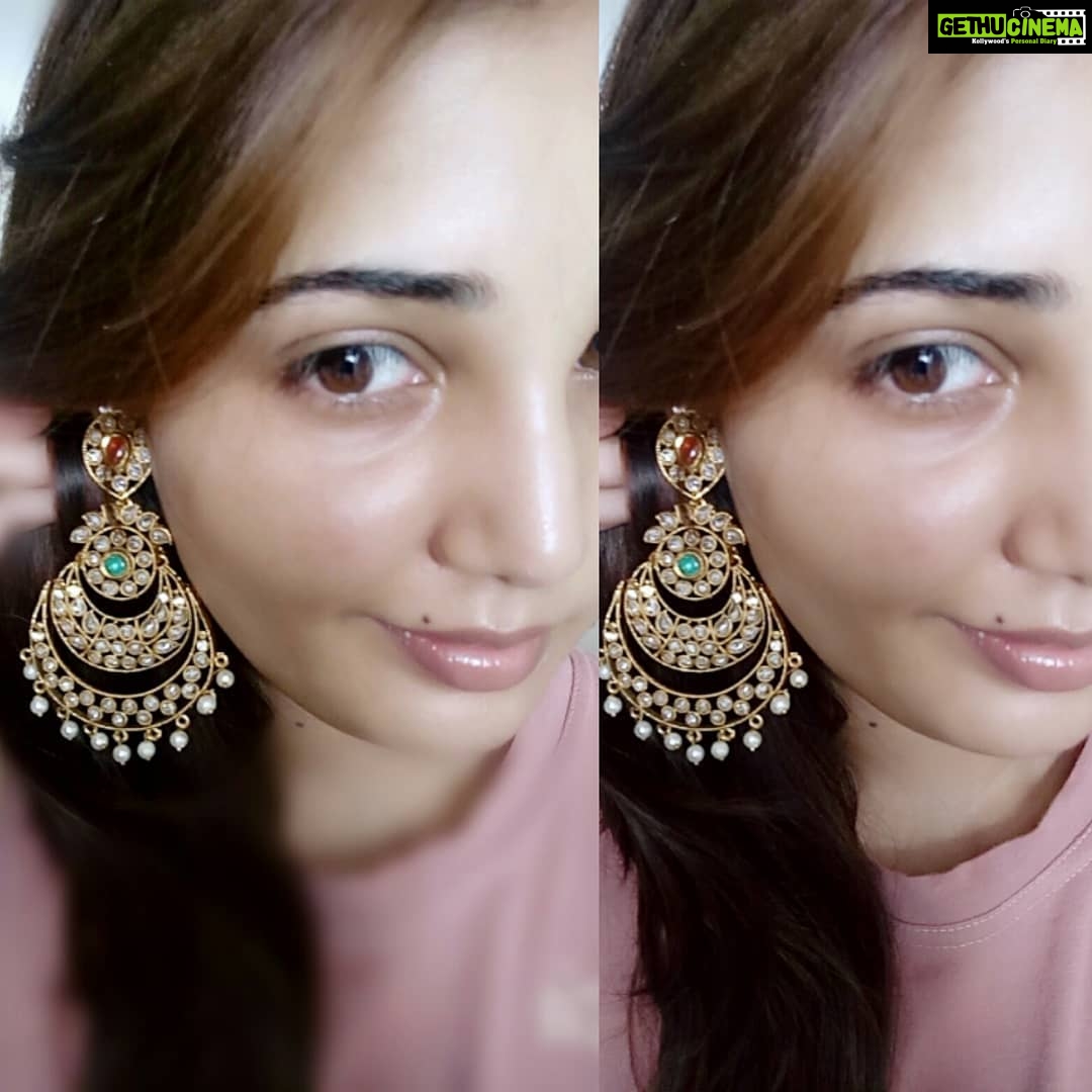 Sandra Amy Instagram - Earring @southside_4u 😍😍😍😍