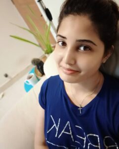 Sandra Amy Instagram - Chilled mornings 😍🥰
Black coffe wt ghee ..
And amaithiya thoongira twins 👯🥰😍😍🤪😜
(Elunditanga veedu thalakeela vachiduvanga,coffe ku badila pipe thani kudichitu ukaranum🙄🤪😂chilled mornings will be terror mornings 🤣😳🤯😖🥴)
Aha life s beautiful 🥰💃💃@prajinpadmanabhan 😅😃