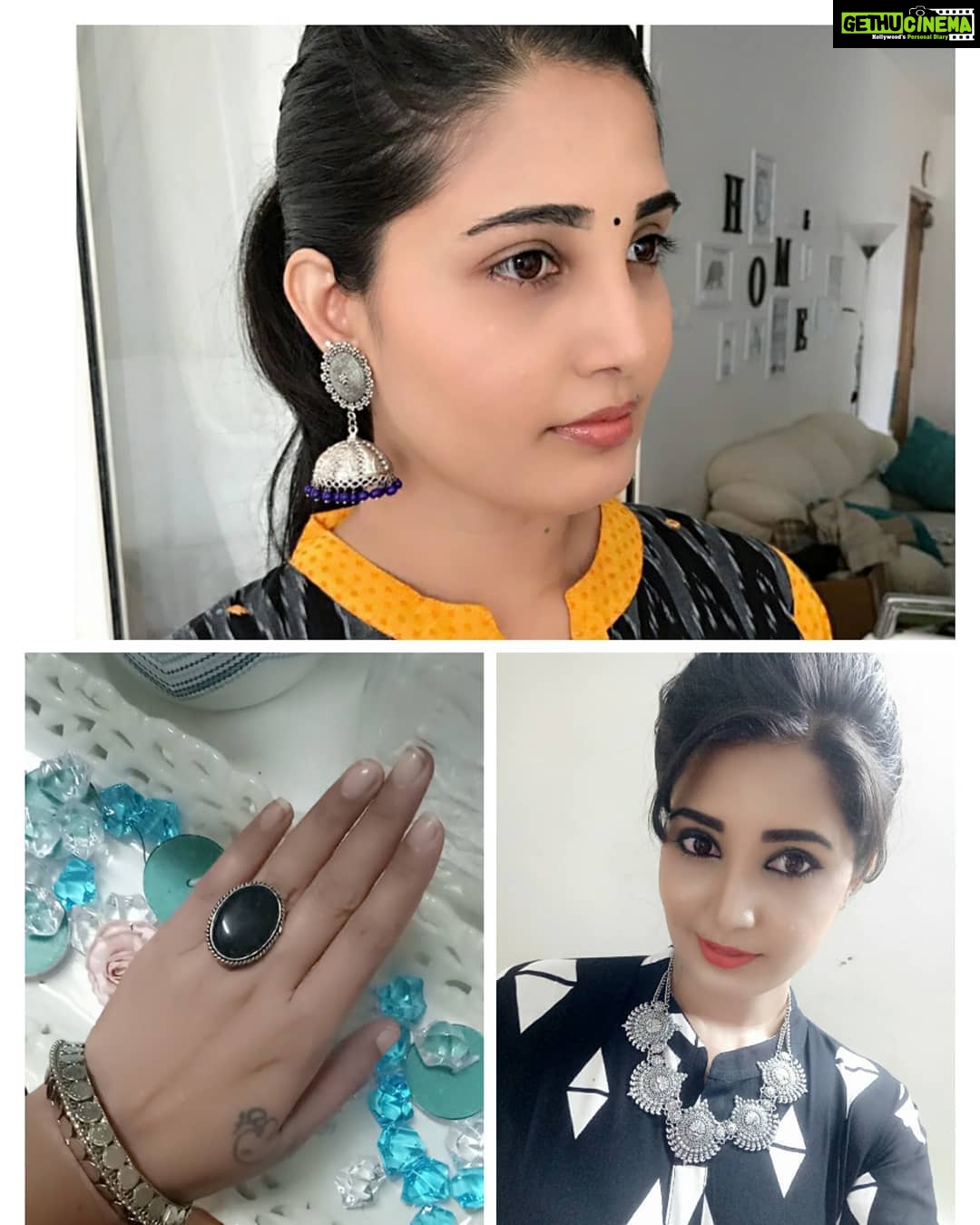 Sandra Amy Instagram - Whole set of jwels earring, finger ring, kasu bangle, and neck peice @athmaandyou 😍😍😍