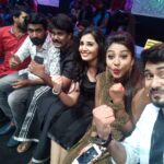 Sandra Amy Instagram - En kitte mothathay @vijaytelevision 😍😍😍@rhema_ashok @prajinpadmanabhan @brittoguru @anila.sree