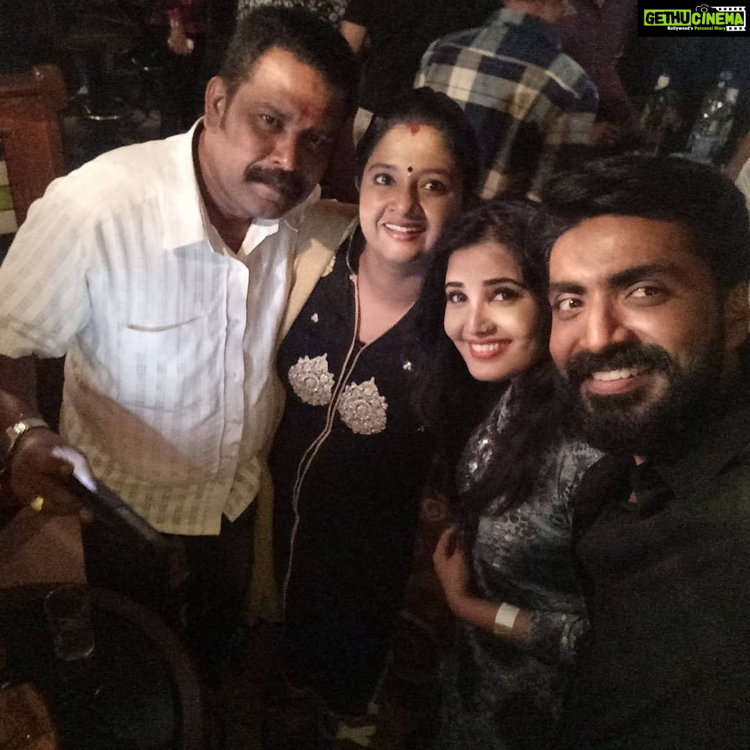 Sandra Amy Instagram - Whn families met 😍😍😍😍@anila.sree