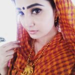 Sandra Amy Instagram - Secret 🙈 😂😂😂 Jewellery beautiful bhahubali neckpeice nd earring @amiratheprincessinyou 😍😍😍