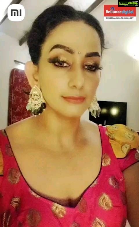 Sanjana Singh Instagram - Hi Mi. fans and welcome to one of the biggest flagship launch from the house of Xiaomi The one phone which will break all global records is a game-changer I am hyper-charged for the launch of #Thehyperphone –Xiaomi 11 T Pro The perfect amalgamation of design and technology put together I am heading to my favorite electronics store, Reliance Digital to unbox the phone Join me on 5th Feb, at Reliance Digital, because this is where you find #MyKindOfTech #NOMIWITHOUTYOU