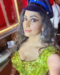 Sanjana Singh Instagram - “Don't be pushed around by the fears in your mind. · “Instead of worrying about what you cannot control, shift your energy to what you can ...
#shooting #gudalur #tmail