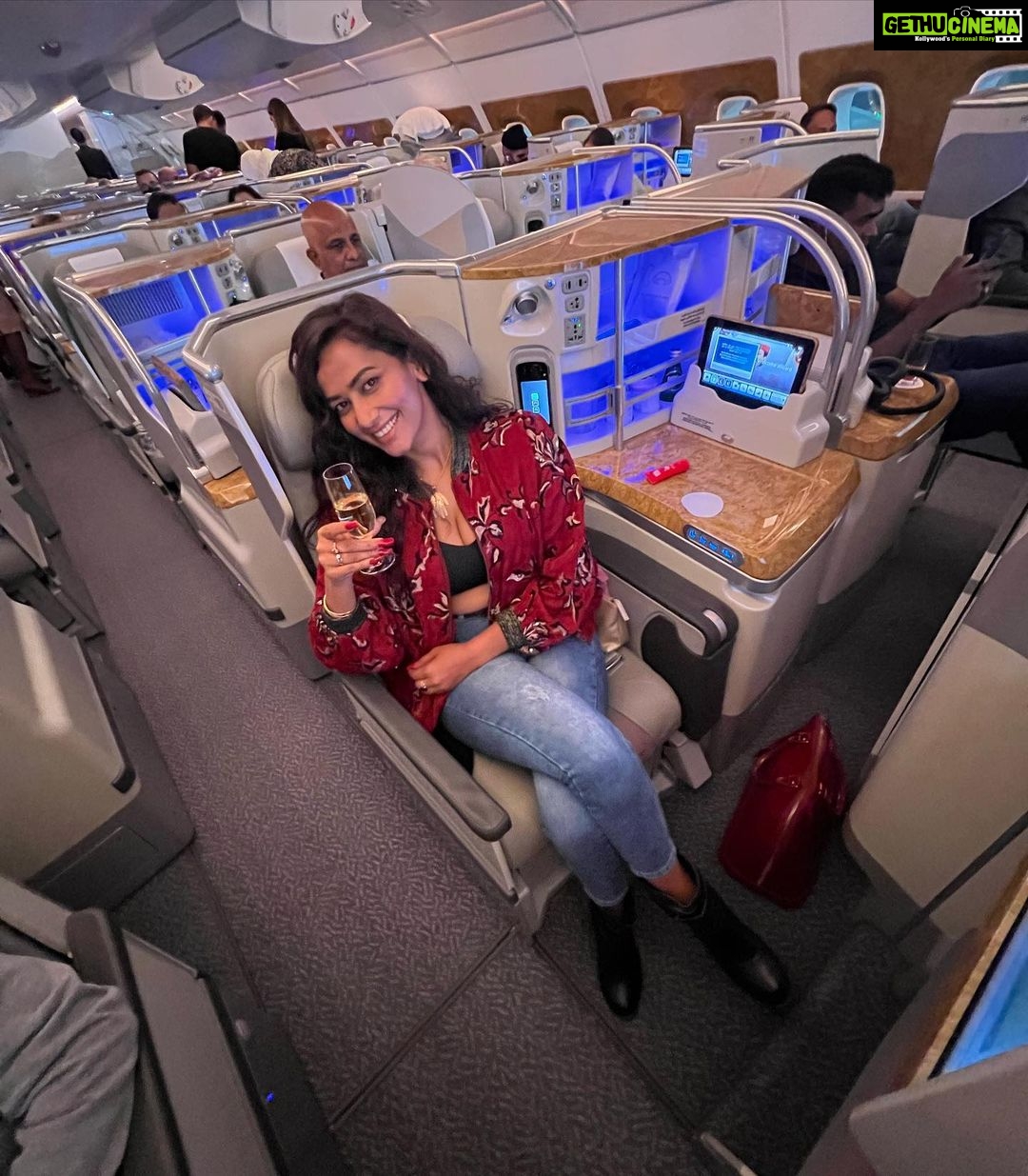 Sanjana Singh Instagram - Going back to Mauritius for shooting @emirates , my favourite airline A380❤️
