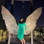 Sanjana Singh Instagram – The future is green energy, sustainability, renewable energy. · When you’re green, your growing. · For in the true nature of things, if we 
At @palazzoversacedubai #birthday 🎉 
#spreadlove #Stays positive #I love green #positivevibes #ilovedubai ❤️ Palazzo Versace Hotel