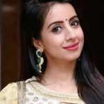 Sanjjanaa Instagram - Attending the launch of #IRuDHuRuvam the 1st tamil web series to be launched on @sonylivindia application hea at #TajCoramandel in #Chennai . Can’t wait for my webseries #Aivar which is in post production stage right now to be aired on the same Ott platform this November . #influencercon2019 ,#influencerconference2019 #influencerconference #influencerconsulting