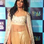Sanjjanaa Instagram – #sanjjanaagalrani at #siimaawards2019 , sharing pics on the red carpet of #siimainqatar , #siimadayone , #siimaday2 , 
Thank u dear Reshma to hav made me look so good . 
Styled by #reshmagangji . 
Outfit by –  #riazgangji 
Clutch by – @louisvuitton .
 Outfit @libasfashion.reshmariyaz 
Jewellry – #libas 
Ring by #gehnajewellers .

@qatar.mod @qatarairways #qatartourism . Qatar Doha