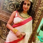 Sanjjanaa Instagram - #100episodes grand celebration on the sets of #swarnakhadgham , bless us for many more 100’s of episodes to come , we are celebrating success across four languages already @etvtelugu , #colourstamil #coloursodia , #coloursbangla ❤️❤️ also the telecast is going to happen in many more colours channels language regionally in India and even nationally in Hindi soon , as Swarnakhadgham is produced by @ARKA mediaworks & colours channel in collaboration , directed by television king himself @satyayata @yatanaveena , project produced by @arkamediaworks the producers of #Bahubali . Jewellry by @rubansaccessories @chinu_kala , Outfit by @neerusindia 💝 Hair & make up by @gotomirrors . Ramoji Film City