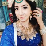 Sanjjanaa Instagram - Feel so beautiful and love when I am shooting for #SWARNAKHADGAM ; close by @neerusindia ,real Diamond jewellery by #tiraa jewellery Hyderabad, Banjara Hills hair and makeup by @gotomirrors , feel nothing less than a real princess in this lovely project by @satyayata , @yatanaveena , produced by the legendary production @arkamediaworks ; feeling blessed 🤩 #sandalwood #telugufilms #kannadafilms Hyderbad Ramoji Flim City