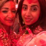 Sanjjanaa Instagram - Holi was at its rocking best , nailed it & how , ❤️❤️thank u for the wow party @vineetjain12 🤟 ! & @zuhaib05 it’s so much fun to be with u always 🙌🙌🙌 #friendsforever . #Tollywood #TeluguCinema #Bahubali #TollywoodActress #Southindianactress #Sanjjanaa #Sanjana #Sanjjanaagalrani #Sanjanagalrani #bujjigadu #vasavadutta #swarnakhadgam #tamilfilmindustry #tamilactress #bollywoodactress #karnataka #swarnakhadgham , #illayathalapathy #sanjana #swarnakhadgham , Ramee Group