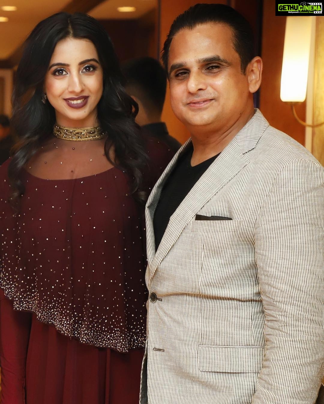 Sanjjanaa Instagram - #maharashtraachieversawards2019 was such a delight to visit , at the #tajlandsend #mumbai , falling in love with this city , congratulations @shaikfazilballys for the wonderful award win , #manymoretocome , your a inspiration #faazil ! ❤️