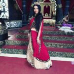 Sanjjanaa Instagram - Feel so beautiful and love when I am shooting for #SWARNAKHADGAM ; close by @neerusindia ,real Diamond jewellery by #tiraa jewellery Hyderabad, Banjara Hills hair and makeup by @gotomirrors , feel nothing less than a real princess in this lovely project by @satyayata , @yatanaveena , produced by the legendary production @arkamediaworks ; feeling blessed 🤩 #sandalwood #telugufilms #kannadafilms Hyderbad Ramoji Flim City