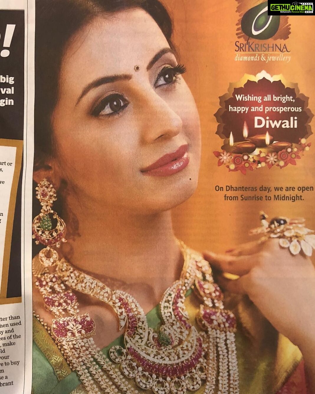 Sanjjanaa Instagram - Its always so much fun to be shooting for #swarnakhadgam , #illayathalapathy , happy diwali from the entire cast & crew @arkamediaworks @yatanaveena @satyayata dear friends , 🙏🙏 send me your best diwali wish in my comments & i will mention it in my stories , love you all hav a pet friendly , environment friendly & a soundless diwali 💝with beautiful lights & diyas 💝💖 Ramoji Film city And Hyderabad City Tour