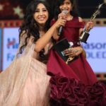 Sanjjanaa Instagram - Siima awards day 2 , also sharing pics of working out 🏋️‍♀️ at dubai & bumping & making a new gym buddy . Chq who it is 😊🏋️‍♀️ Dubai, United Arab Emirates