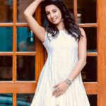 Sanjjanaa Instagram – Describe these pics with one single word ???? Or one line of your most favourite song from any film from any language ????? 💖💝💖