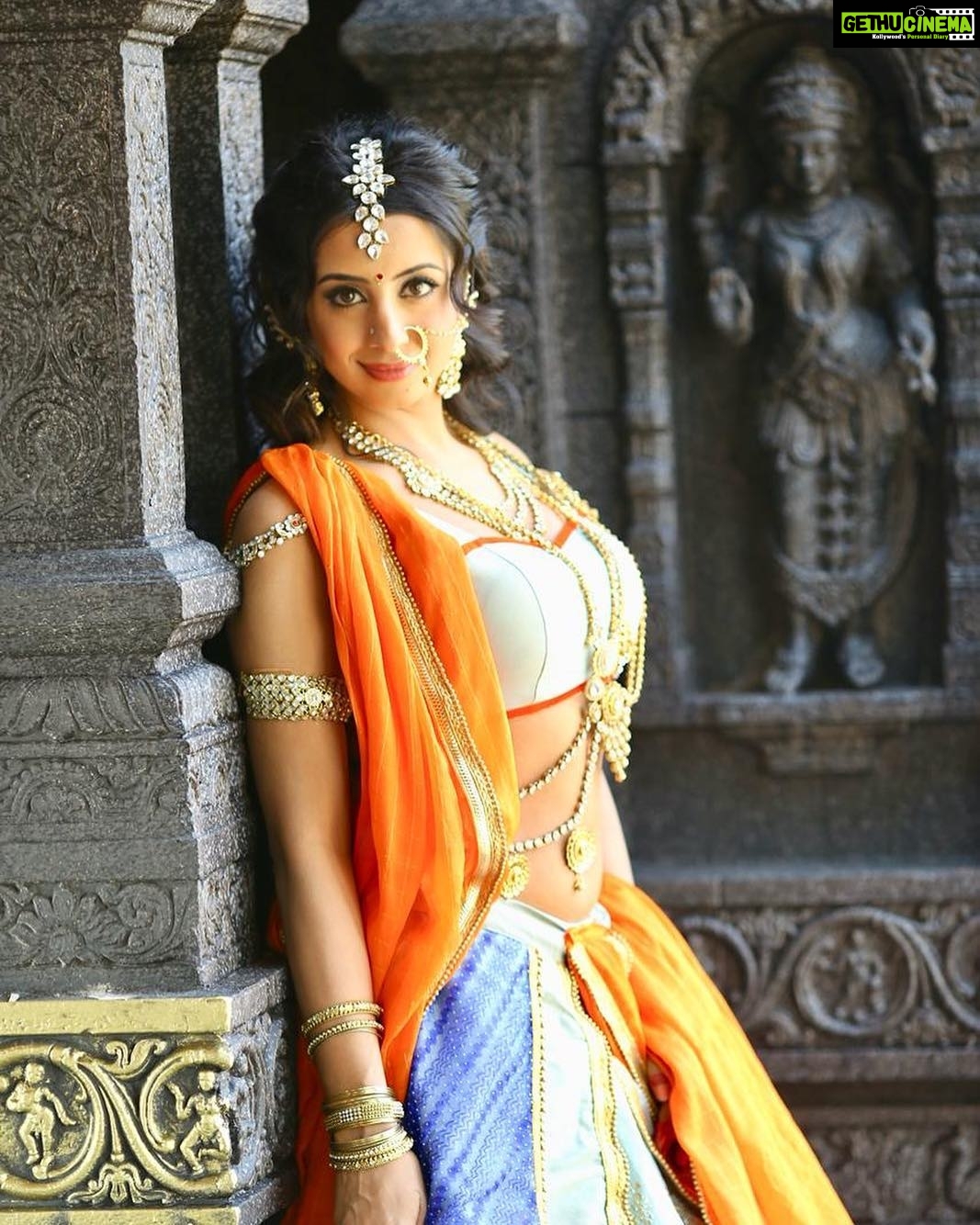 Sanjjanaa Instagram - Meet Maharani #Mahadhatri, the true heritage Queen #masterpiece from #SwarnaKhadgam .Produced by the producers of #Baahubali & Directed by #yaata ,to be aired soon. Get ready to witness the periodic drama like never before. @thebahubalifilm #Heritage #PeriodicDrama #ArkaMedia
