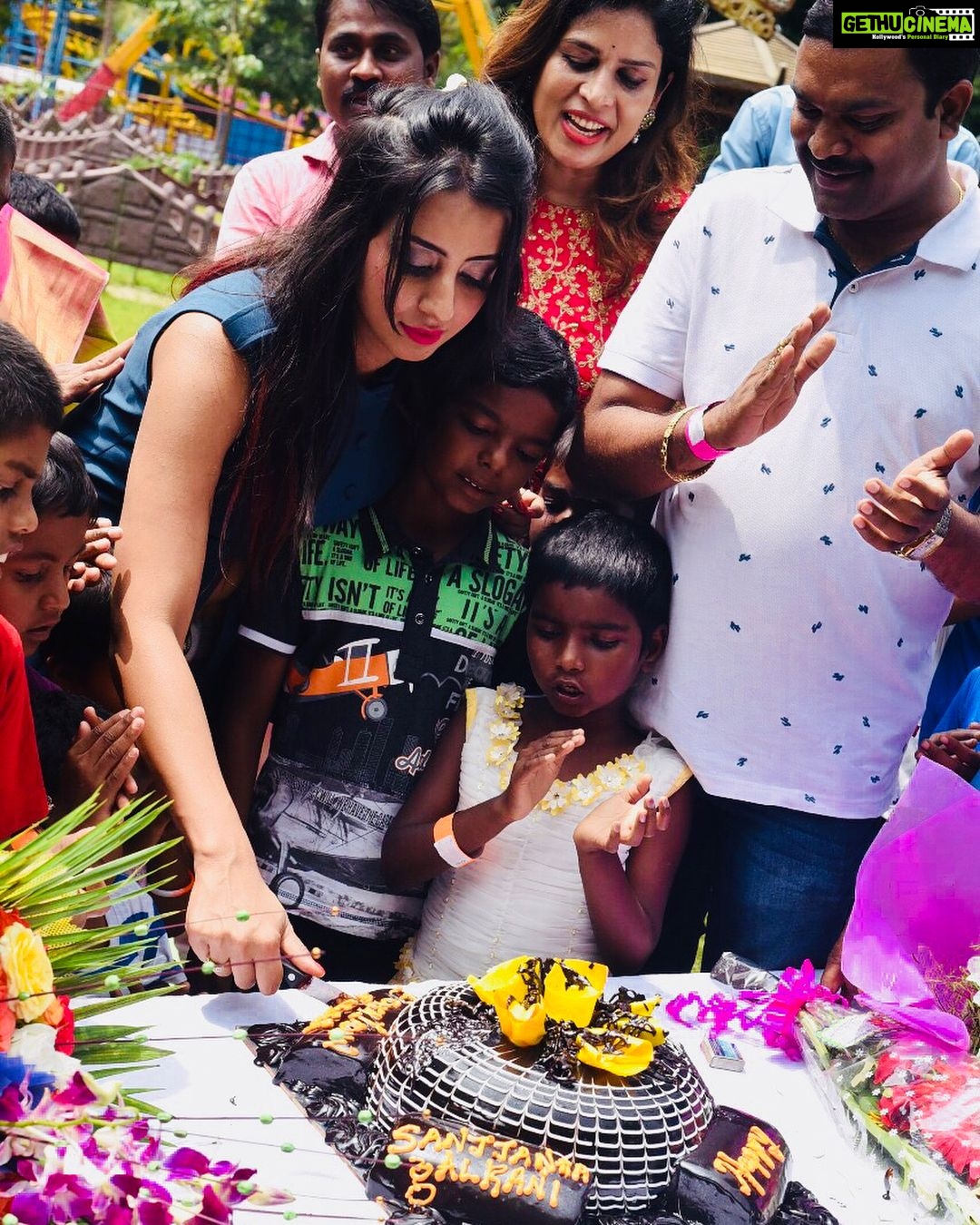 Sanjjanaa Instagram - #throwbacktuesday , pics of my last birthday , with these lovely kids , God has given me so much more than what I need, giving back to the society by such simple deeds of kindness of entertaining children in need give me the biggest high of happyness , going to do something as interesting as this again soon ā¤ļø š lots of love š to all my followers, if you truly love me even a little bit , make a child need very happy on my behalf ā¤ļø š have a nice day š #Tollywood #TeluguCinema #Swarnakhatgam #Arkamedia #TeluguFilmIndustry #TollywoodActress #Telangana #AndhraPradesh #MultilingualActress #Sanjjanaa #SanjanaGalrani #Sanjjanaagalrani #GlamorousQueen #bujjigadu #vasavadutta #swarnakhadgam