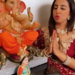Sanjjanaa Instagram - Happy Ganesha Gowri Festival to all ❤️❤️ Double Tap ❤️❤️ ❤️❤️ Costume by @rsbrothersindia 📸 @stories_of_pixel 📸 person @manu_mj_joe Edited by @thejan__ #ganapathibappamoriya #ganesha #ganeshachaturthi #celebrityinfluencer #indianfilmactress #southindianactress #indianbrands #sanjjanaa #sanjjanaaGalrani #bujjigadu #bangloreinfluencers #hyderabadinfluencers #mirrorsluxurysalons.