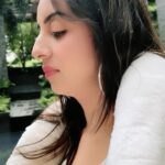 Sanjjanaa Instagram - Double Tap .. ❤️ Hi friends I hope you really are enjoying my Reel’s , participate in #duetwithsanju & get featured in my stories and my highlights #kannadareels #celebrityinfluencer #indianfilmactress #southindianactress #indianbrands #sanjjanaa #sanjjanaaGalrani #bujjigadu #bangloreinfluencers #hyderabadinfluencers #mirrorsluxurysalons.