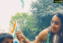 Sanjjanaa Instagram - Double Tap❤️ I am from Karnataka & a pure South Indian Simple Kannadiga Girl at Heart … & no one can take that away from me ….. #sgf #SanjjanaaGalraniFoundation #sanjjanaafoundation #nonprofitorganization #ngo #banglorecity #kannadaactresses #teluguactress #charityforlife. #Kannadafilms #sanjjanaagalrani #darshan #shivrajkumar #sudeep #kannadathi #kannadiga #namma #karnataka