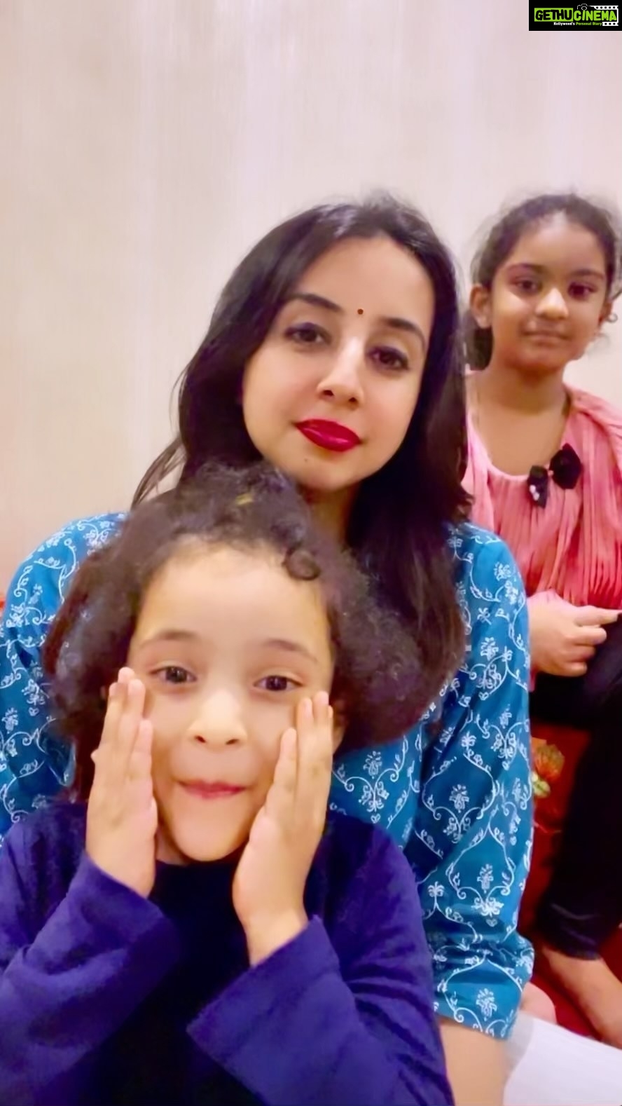 Sanjjanaa Instagram - Double Tap❤️ I am from Karnataka & a pure South Indian Simple Kannadiga Girl at Heart … & no one can take that away from me ….. #kidsreels ❤️❤️❤️ Fun times with my girl gang ❤️❤️❤️❤️ How do you like our reels people ???? . . . . . ❤️ ❤️ ❤️ ❤️ ❤️ ❤️ ❤️ ❤️ #celebrityinfluencer #indianfilmactress #southindianactress #indianbrands #sanjjanaa #sanjjanaaGalrani #bujjigadu #bangloreinfluencers #hyderabadinfluencers #mirrorsluxurysalons. #karnataka #mandya #mysore #hubali #hubalidharwad #shimoga #davangere