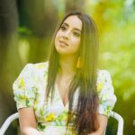 Sanjjanaa Instagram - Work towards a goal, and you’ll achieve it 💗 Dop : @mallikarjuntatikonda Hair and Makeup : @gotomirrors Check the link in bio for the photoshoot video 👆 Hyderabad