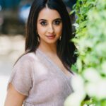 Sanjjanaa Instagram – Self confidence is the best outfit ❤️
Pictures shot from Hyderabad while I was shooting for my upcoming multilingual movie Manishankar 💕
📷 : @mallikarjuntatikonda
Hair & Makeup : @gotomirrors
.
.
.
.
.
.
.
.
.
.
.
#sanjjanaagalrani #hyderabad #shoot #movietime #multilingual #tollywood #sandalwood #actress #photoshoot