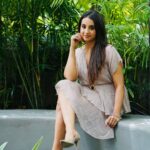Sanjjanaa Instagram – Self confidence is the best outfit ❤️

Pictures shot from Hyderabad while I was shooting for my upcoming multilingual movie Manishankar 💕

📷 : @mallikarjuntatikonda 
Hair & Makeup : @gotomirrors 
.
.
.
.
.
.
.
.
.
.
.

#sanjjanaagalrani #hyderabad #shoot #movietime #multilingual #tollywood #sandalwood #actress #photoshoot
