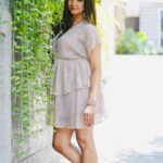 Sanjjanaa Instagram – Self confidence is the best outfit ❤️
Pictures shot from Hyderabad while I was shooting for my upcoming multilingual movie Manishankar 💕
📷 : @mallikarjuntatikonda
Hair & Makeup : @gotomirrors
.
.
.
.
.
.
.
.
.
.
.
#sanjjanaagalrani #hyderabad #shoot #movietime #multilingual #tollywood #sandalwood #actress #photoshoot