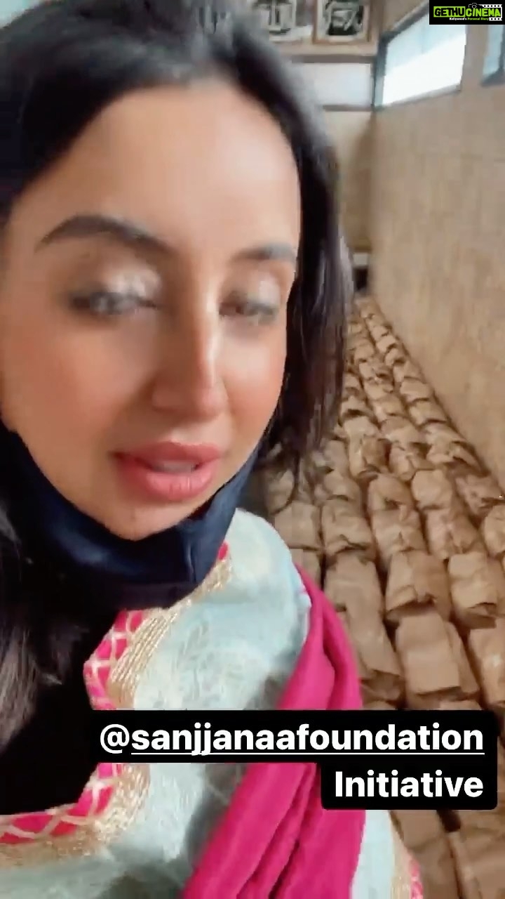 Sanjjanaa Instagram - #charityforlife by #sgfoundation @sanjjanaafoundation