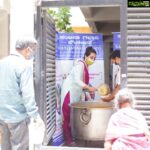 Sanjjanaa Instagram - #SanjjanaaGalraniFoundation is striving hard each day to do better , we are doubling the quantities today & serving 800 meals from today in HAL area & dhoopanhalli arch both … serving for dhoopAnhalli arch will only happen below my home . - #sanjjanaagalrani many thanx … Bangalore, India