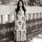 Sanjjanaa Instagram - it’s been over a year that I actually dressed up for any program as there is barely any activity in my life apart from @sanjjanaafoundation lately , though not required to dress up but today after ages I made an effort to look presentable atleast .. therefore just want to give the credits to .. Lovely Hair & make up by my favourite @gotomirrors , jhumka by @rubansaccessories ... watch by my personal collection @longines ❤️❤️❤️❤️ . Mirrors Salons And Academy