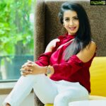 Sanjjanaa Instagram - Go through our new work www.Itsmyapp.live , Sanjjanaa Galrani’s vision to onboard at-least 1000 talents through this web portal & create employment oppurtunities.. also visit our website in bio ... and our Insta page @itsmyapp.live for more updates on the same ❤️❤️❤️ ❤️❤️❤️ one word for this pic ❤️❤️ #sanjjanaa #sanjana #glamourqueen , #swarnakhadgam #southindiancinema #sanjanagalrani #sardaargabbarsingh #bujjigadu #mujhseshaadikarogi #paraschhabra #shenaazgill . Bangalore, India