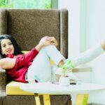 Sanjjanaa Instagram - Sharing some really lovely pictures 👍👍👍 how is your Monday looking like ? Also one word for these set of pics ???? Bangalore, India
