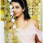 Sanjjanaa Instagram – Typical Tuesday with mood swing like usual😎😂Ps. I miss how struggle to think of caption.

#tuesdayvibes #morningquotes