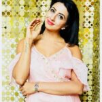 Sanjjanaa Instagram - Good morning to you all. Kickstart your day with these amazing lines. Remember, each day is different and every day brings something new. #mondaymotivation #monday #stayhomestaysafe