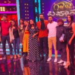 Sanjjanaa Instagram - Follow Sanjjanaa Galrani on #heloapp 😍😍😍 for some wow , & super exclusive posts ... also win prices on Helo app with quiz contests every festive season ❤️❤️❤️❤️ So yes we had a super blast when I went to the shoot of #gaanabhajaana with young super star @loosemada_yogi , & @sanjeev one of my most favourite directors in the industry , also bumped into @rishi_actor & we really had a awesome fun time shooting this game , you guys are gona be enjoying the telecast much much more than this I’m sure ❤️ lots of love to all & #halpynewyear ❤️❤️❤️ Bangalore, India