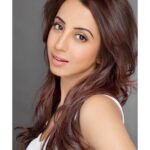 Sanjjanaa Instagram - “This becoming will ask for your breath, patience and for your fight, perseverance. Transformation is made both of surrender and strength..” Photography - @munnasimon Hair & make up - @ajayshelarmakeupartist Styling - @nischayniyogi