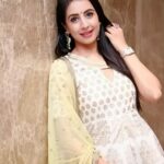 Sanjjanaa Instagram - Attending the launch of #IRuDHuRuvam the 1st tamil web series to be launched on @sonylivindia application hea at #TajCoramandel in #Chennai . Can’t wait for my webseries #Aivar which is in post production stage right now to be aired on the same Ott platform this November . #influencercon2019 ,#influencerconference2019 #influencerconference #influencerconsulting