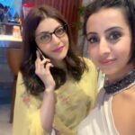 Sanjjanaa Instagram – I rarely have actress friends , but it’s always so much fun to catch up with you my buddy @kajalaggarwalofficial & some fun positive brain storming chats .. ❤️❤️❤️ #kajalaggarwal 
#sanjjanaagalrani #sanjjanaa #sanjana Mumbai, Maharashtra