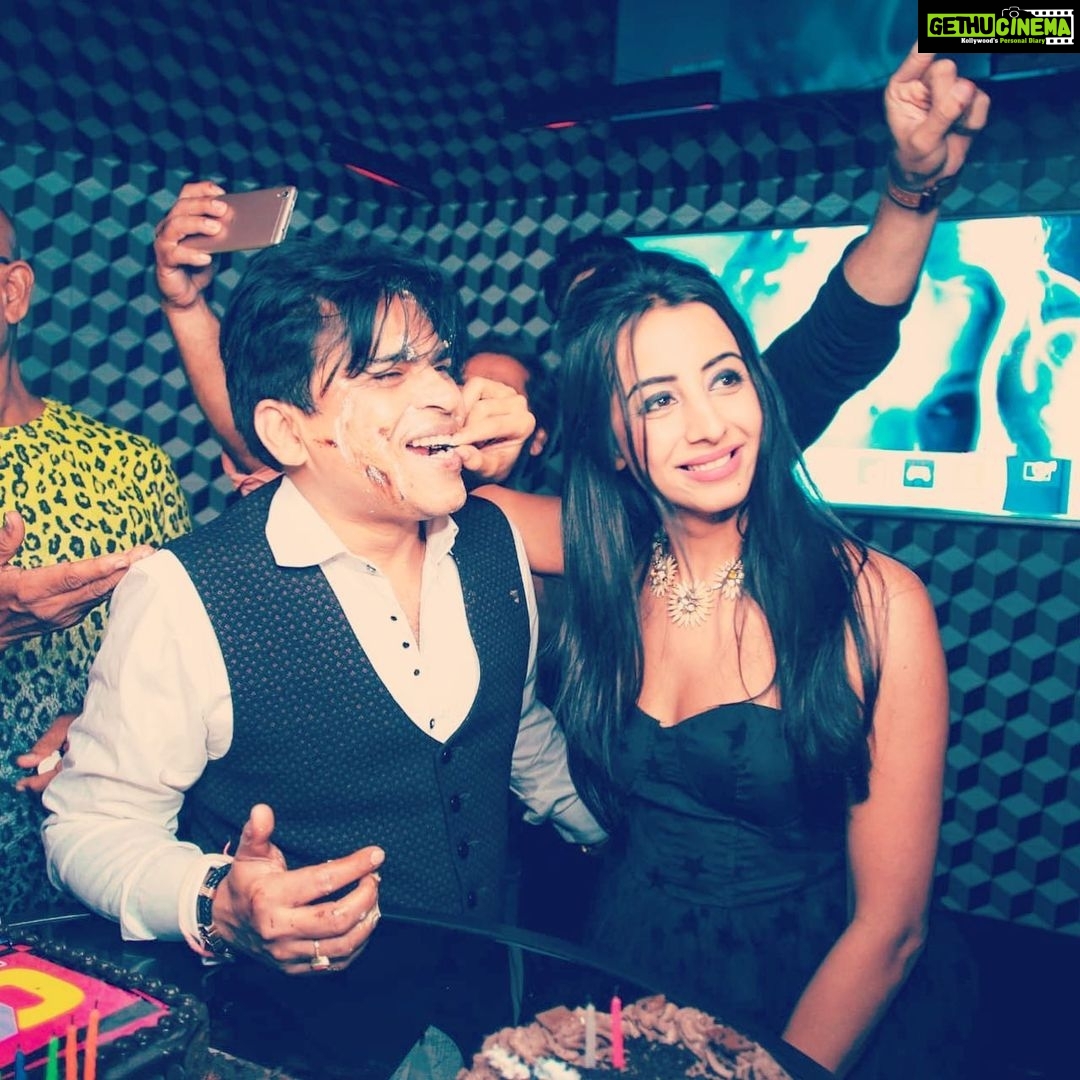 Sanjjanaa Instagram - Living in Mumbai has been such a wonderful experience with new friends , @chandrakantsingh_ck wishing you the best life in the coming years many more happy belated returns of the day Ck . U rock ! 💝 Mumbai, Maharashtra