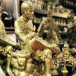 Santhosh Prathap Instagram - "Painting, sculpture and Architecture are Finished, but the ART habit continues" #sculpture #divine #priceless #art Kumbakonam/கும்பகோணம்