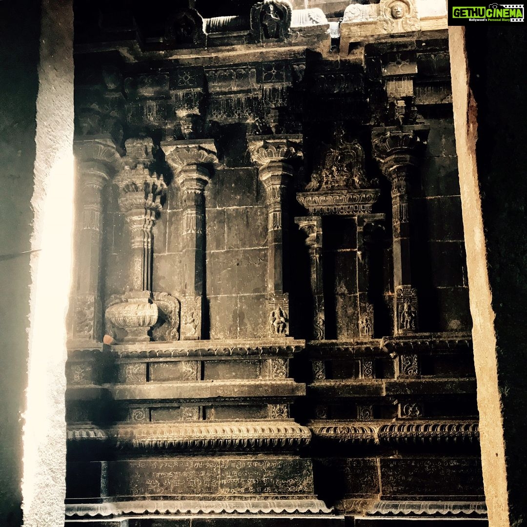 Santhosh Prathap Instagram - "Old places have soul." #architecture #sunlight #madangles 😜 Tiruchirapalli Rock Fort