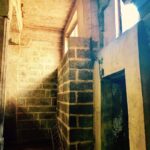 Santhosh Prathap Instagram - "Old places have soul." #architecture #sunlight #madangles 😜 Tiruchirapalli Rock Fort