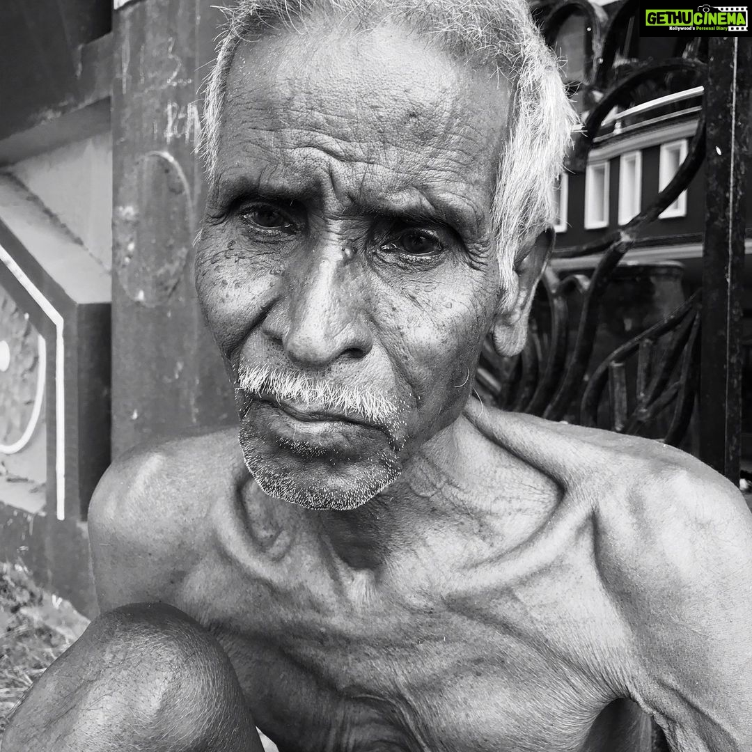 Santhosh Prathap Instagram - 90+ and active πͺπΌππΌππΌ #workholic #farmers #intense #poverty #realindia #loveforland #content Tamil Nadu