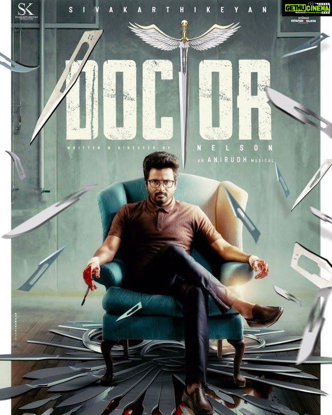 Santhosh Prathap Instagram - Wishing you the very best for today’s release brother @sivakarthikeyan for the movie “Doctor“ Happy to see all positive reviews about the movie. It was a beautiful surprise to see at the sets of my upcoming project. Thanks for the lovely gesture and your kind words. Keep up the great attitude ❤️ One again wishing the best to the whole crew of the movie “Doctor“ @nelsondilipkumar and team. #gratitude #giveback #humanity