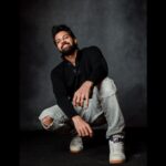 Santhosh Prathap Instagram - “Happiness is your nature. It is not wrong to desire it. What is wrong is seeking it outside when it is inside.” MUA @radikadesignerandmua Photographer @travelwithkannan Hair stylist @riwaz_lama Assistant @balaa1981 #actor #model #kollywood #photography #fashion #eplore #love #lifestyle #instafashion #instagood #trending #india